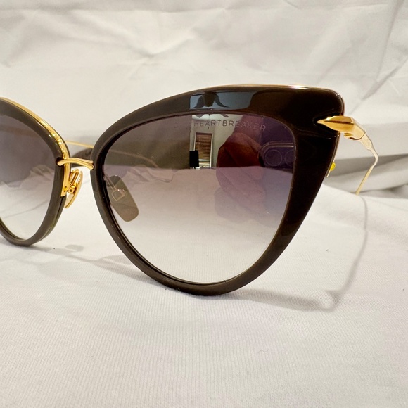 NEW! DITA HEARTBREAKER 2207-D-GRY-GLD-56; GRY & GOLD FRAME W/ GRAY GRADIENT LENS main image 7